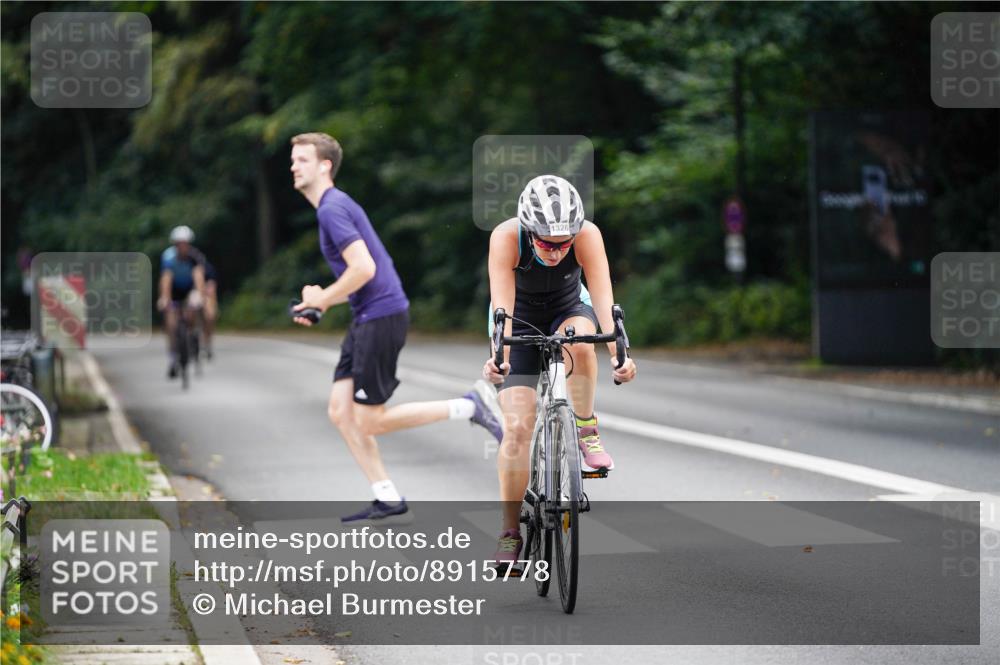 14.09.2025 - Stadtparktriathlon Michael Burmester http://msf.ph/oto/8915778 14.09.2025 13:03:45 Radfahren 1326, 1357, 1374, 1385, 1389, 1465 meine-sportfotos.de
