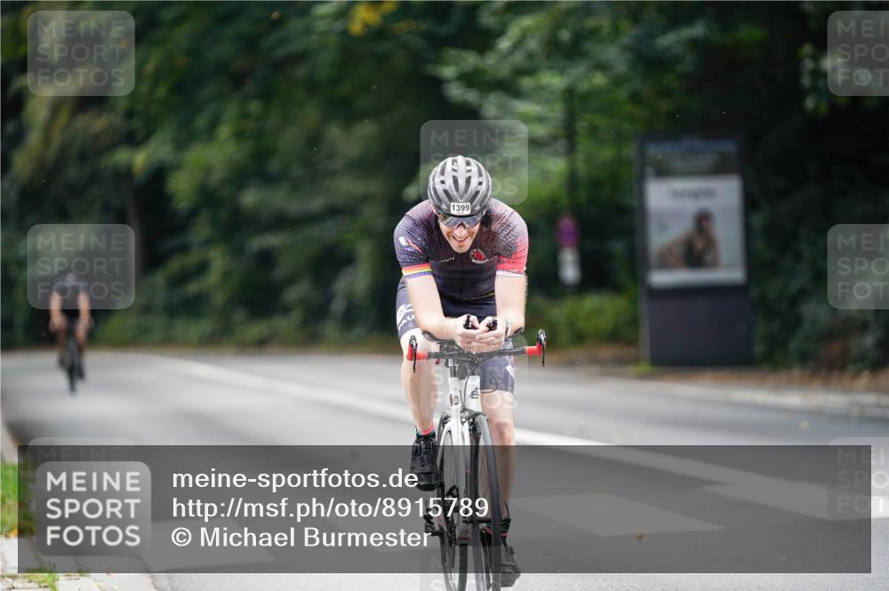14.09.2025 - Stadtparktriathlon Michael Burmester http://msf.ph/oto/8915789 14.09.2025 13:03:58 Radfahren 1370, 1374, 1389, 1394, 1399 meine-sportfotos.de