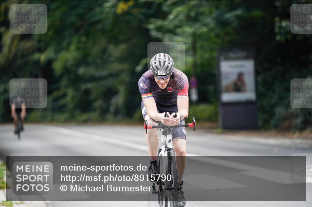 14.09.2025 - Stadtparktriathlon Michael Burmester http://msf.ph/oto/8915790 14.09.2025 13:03:58 Radfahren 1370, 1374, 1389, 1394, 1399 meine-sportfotos.de