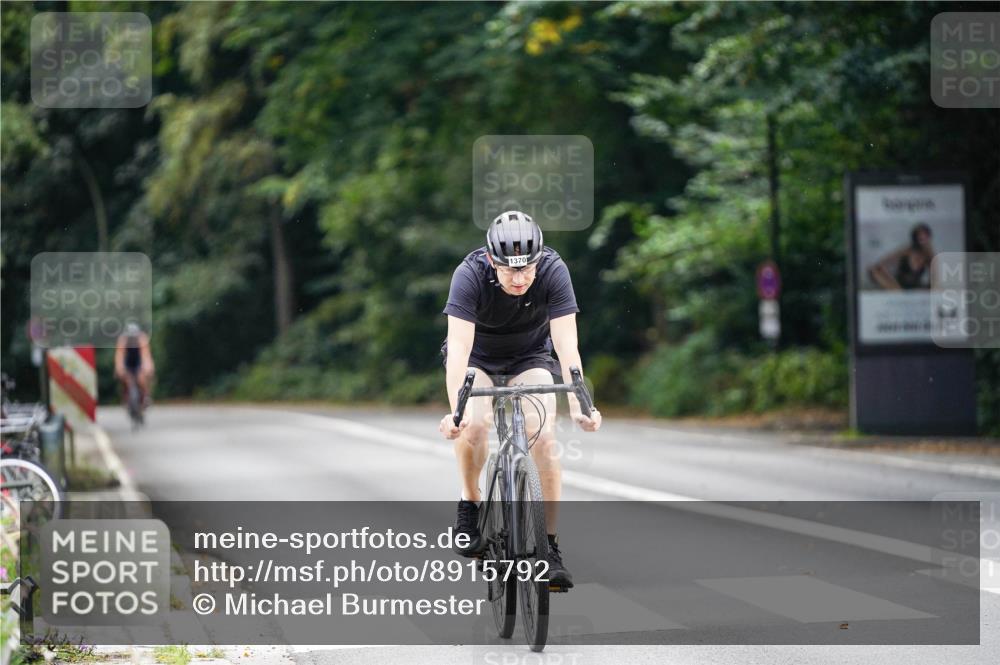14.09.2025 - Stadtparktriathlon Michael Burmester http://msf.ph/oto/8915792 14.09.2025 13:04:04 Radfahren 1370, 1399 meine-sportfotos.de