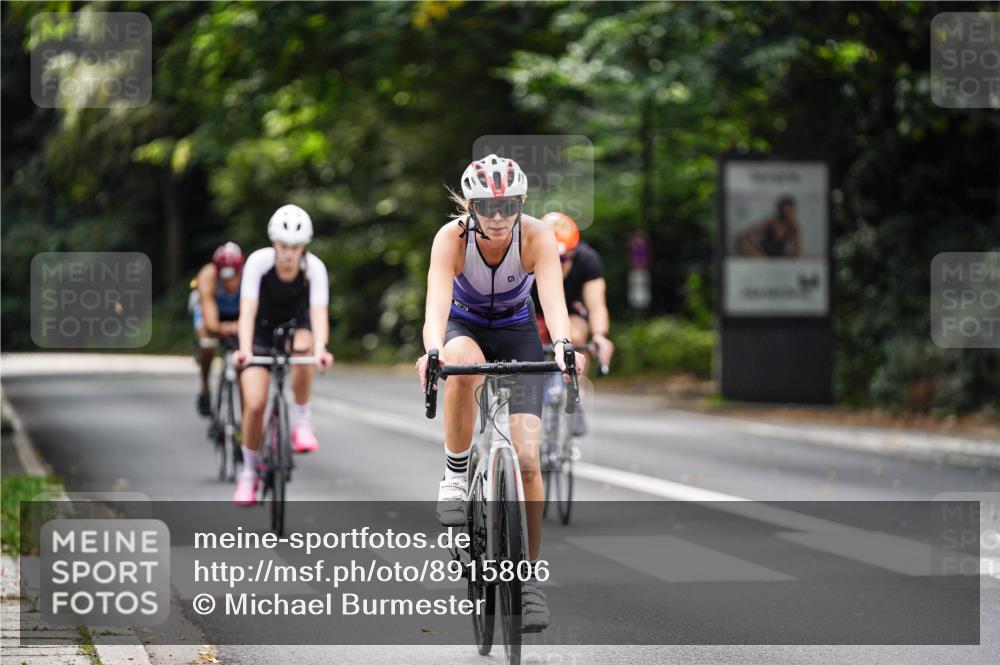 14.09.2025 - Stadtparktriathlon Michael Burmester http://msf.ph/oto/8915806 14.09.2025 13:05:52 Radfahren 1327, 1332, 1383, 1513 meine-sportfotos.de