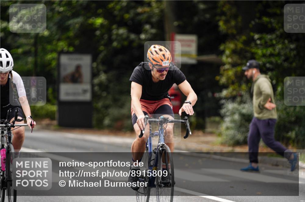 14.09.2025 - Stadtparktriathlon Michael Burmester http://msf.ph/oto/8915809 14.09.2025 13:05:53 Radfahren 1327, 1332, 1383, 1513 meine-sportfotos.de