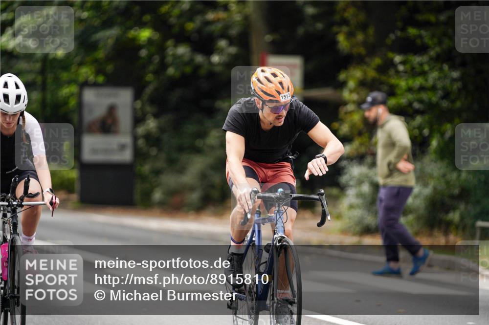 14.09.2025 - Stadtparktriathlon Michael Burmester http://msf.ph/oto/8915810 14.09.2025 13:05:53 Radfahren 1327, 1332, 1383, 1513 meine-sportfotos.de