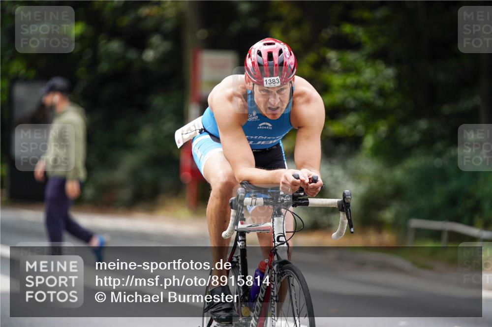 14.09.2025 - Stadtparktriathlon Michael Burmester http://msf.ph/oto/8915814 14.09.2025 13:05:55 Radfahren 1327, 1332, 1383, 1513 meine-sportfotos.de