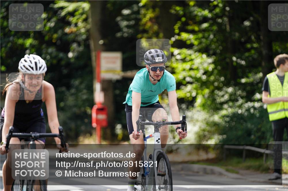 14.09.2025 - Stadtparktriathlon Michael Burmester http://msf.ph/oto/8915821 14.09.2025 13:06:22 Radfahren 1328, 1359, 1391, 1392, 1413, 1484 meine-sportfotos.de