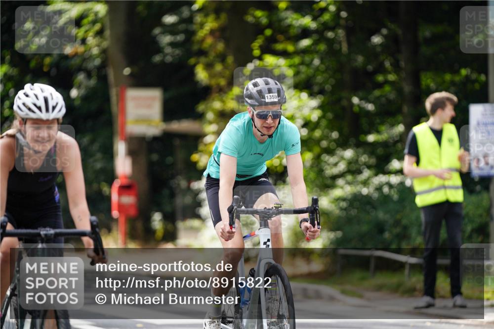 14.09.2025 - Stadtparktriathlon Michael Burmester http://msf.ph/oto/8915822 14.09.2025 13:06:22 Radfahren 1328, 1359, 1391, 1392, 1413, 1484 meine-sportfotos.de
