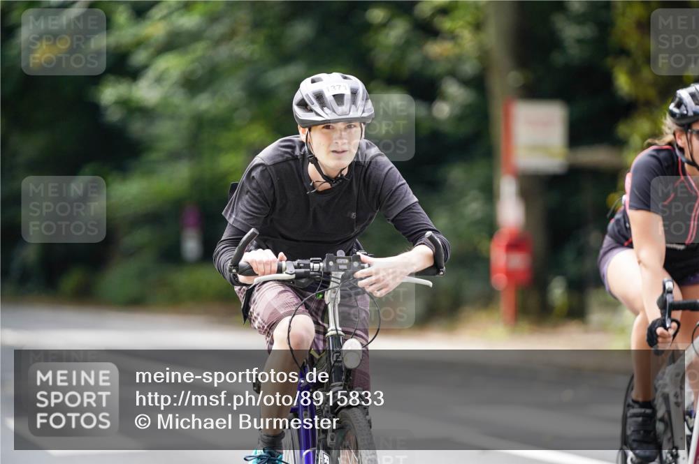 14.09.2025 - Stadtparktriathlon Michael Burmester http://msf.ph/oto/8915833 14.09.2025 13:06:33 Radfahren 1371, 1381, 1391, 1396, 1413, 1452 meine-sportfotos.de