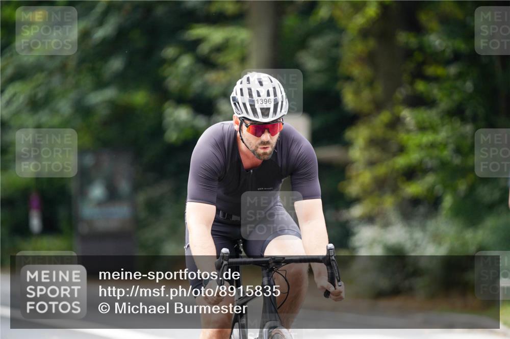 14.09.2025 - Stadtparktriathlon Michael Burmester http://msf.ph/oto/8915835 14.09.2025 13:06:40 Radfahren 1396, 1442, 1495 meine-sportfotos.de