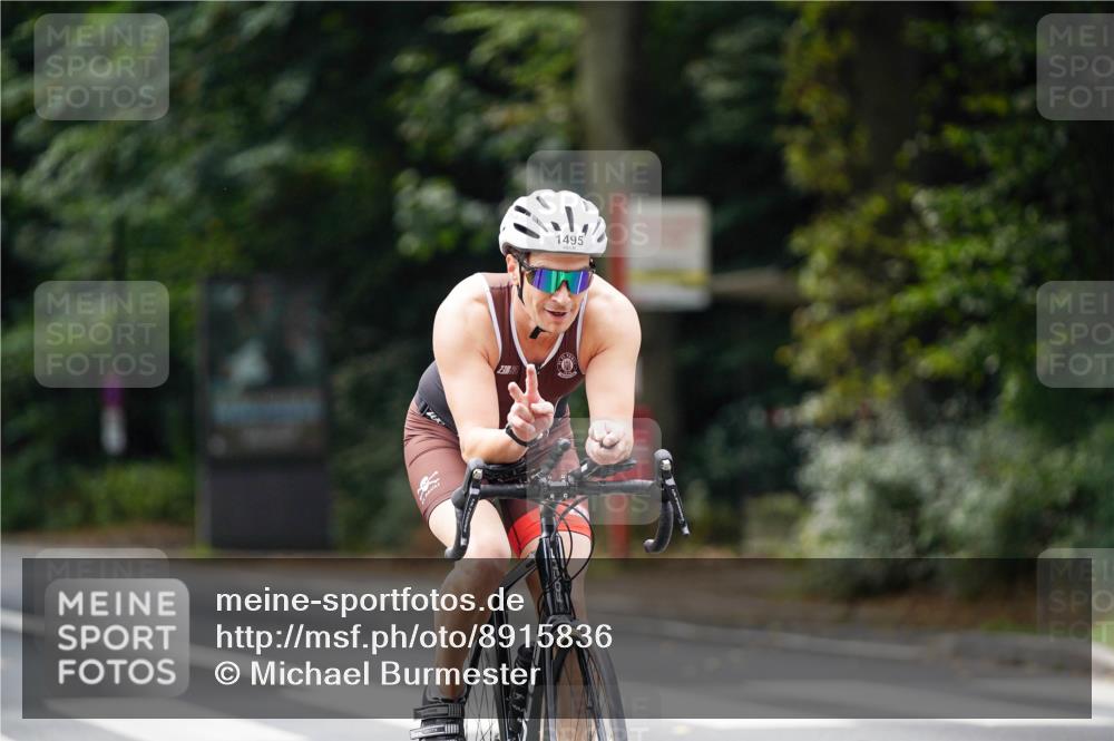 14.09.2025 - Stadtparktriathlon Michael Burmester http://msf.ph/oto/8915836 14.09.2025 13:06:42 Radfahren 1396, 1442, 1495 meine-sportfotos.de