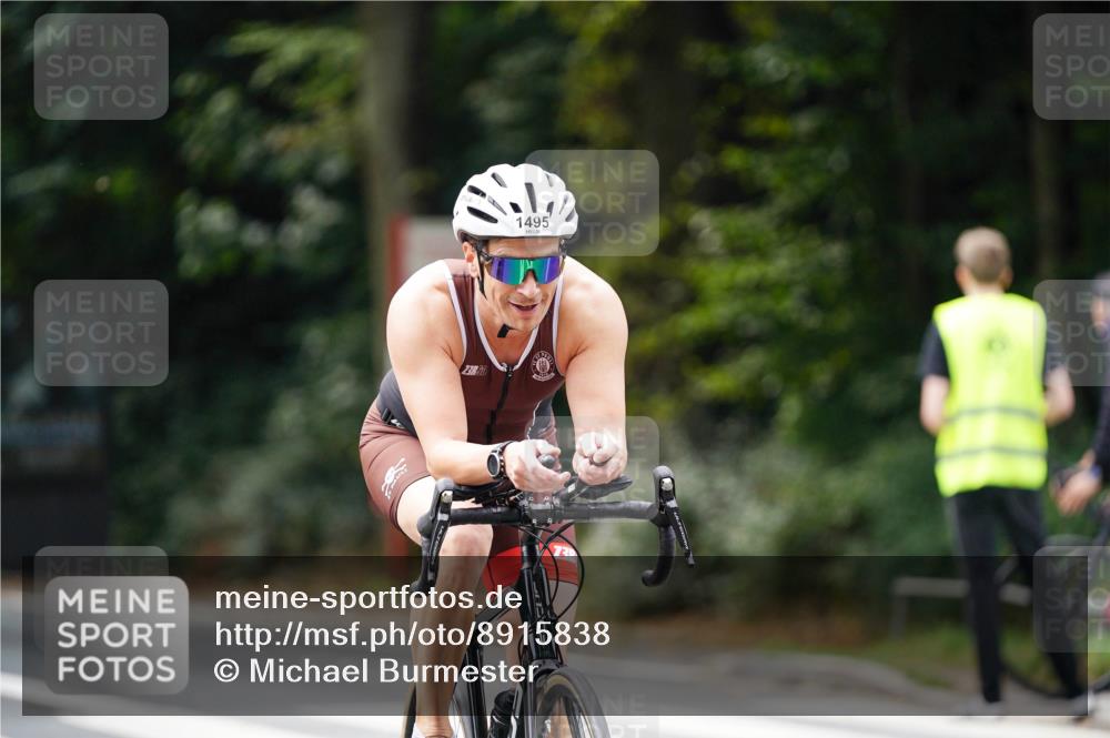14.09.2025 - Stadtparktriathlon Michael Burmester http://msf.ph/oto/8915838 14.09.2025 13:06:42 Radfahren 1396, 1442, 1495 meine-sportfotos.de
