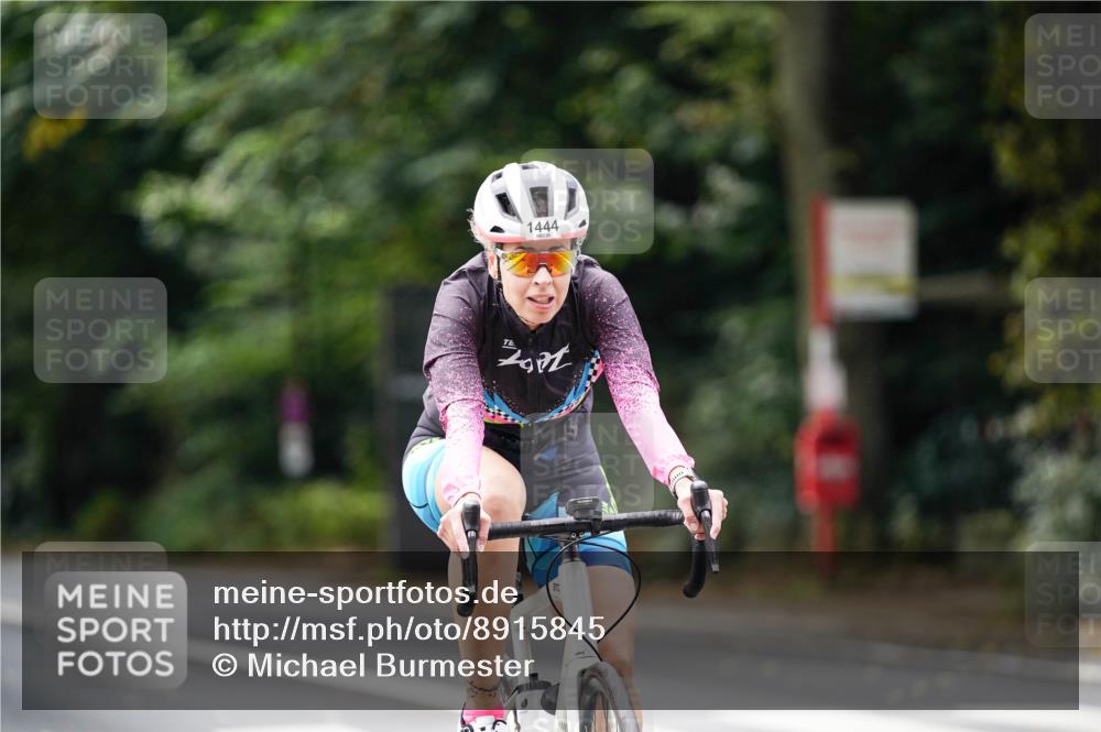 14.09.2025 - Stadtparktriathlon Michael Burmester http://msf.ph/oto/8915845 14.09.2025 13:07:02 Radfahren 1430, 1444 meine-sportfotos.de
