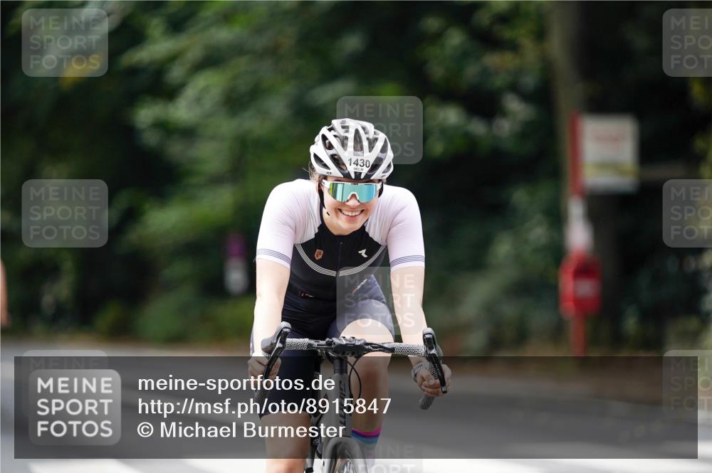 14.09.2025 - Stadtparktriathlon Michael Burmester http://msf.ph/oto/8915847 14.09.2025 13:07:07 Radfahren 1340, 1404, 1430, 1444, 1459 meine-sportfotos.de