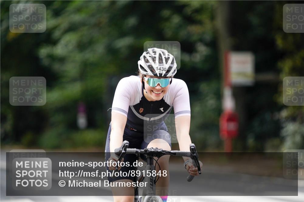 14.09.2025 - Stadtparktriathlon Michael Burmester http://msf.ph/oto/8915848 14.09.2025 13:07:07 Radfahren 1340, 1404, 1430, 1444, 1459 meine-sportfotos.de