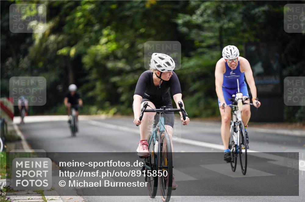14.09.2025 - Stadtparktriathlon Michael Burmester http://msf.ph/oto/8915850 14.09.2025 13:07:09 Radfahren 1340, 1404, 1430, 1459 meine-sportfotos.de