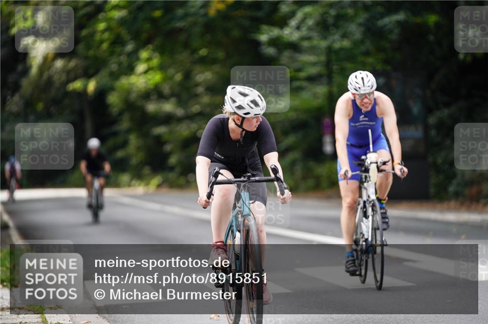 14.09.2025 - Stadtparktriathlon Michael Burmester http://msf.ph/oto/8915851 14.09.2025 13:07:09 Radfahren 1340, 1404, 1430, 1459 meine-sportfotos.de