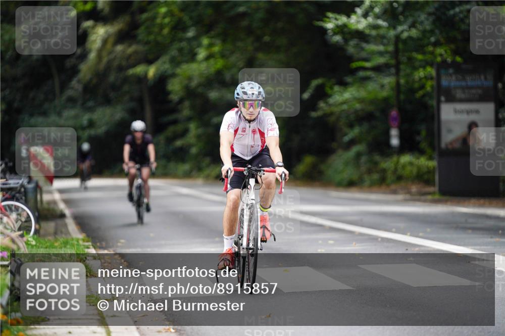 14.09.2025 - Stadtparktriathlon Michael Burmester http://msf.ph/oto/8915857 14.09.2025 13:07:19 Radfahren 1340, 1390, 1451 meine-sportfotos.de
