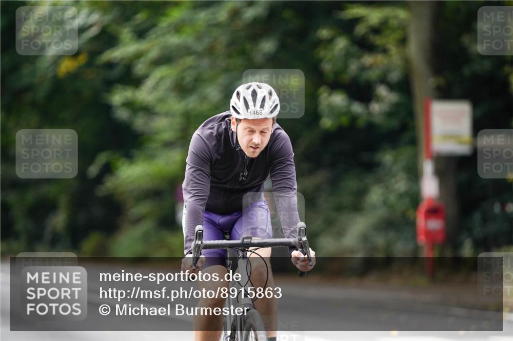 14.09.2025 - Stadtparktriathlon Michael Burmester http://msf.ph/oto/8915863 14.09.2025 13:07:29 Radfahren 1443, 1451, 1468 meine-sportfotos.de