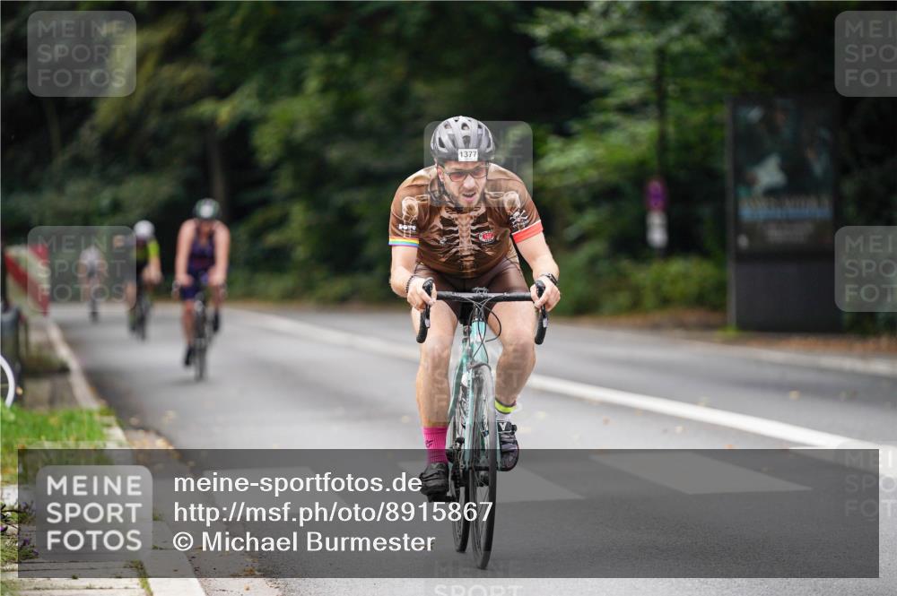 14.09.2025 - Stadtparktriathlon Michael Burmester http://msf.ph/oto/8915867 14.09.2025 13:07:37 Radfahren 1377, 1425, 1443, 1456 meine-sportfotos.de