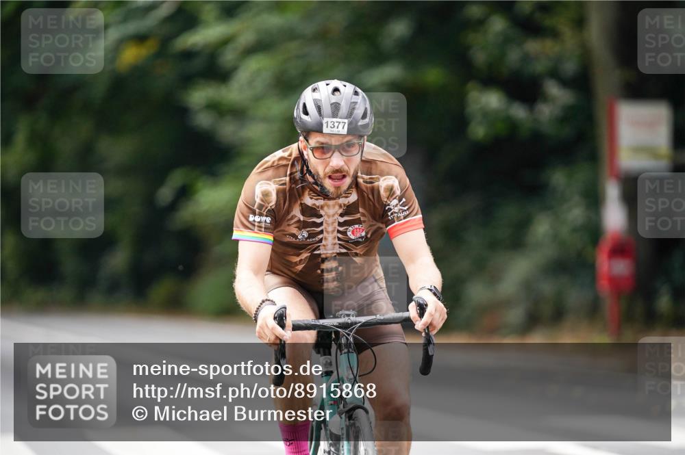 14.09.2025 - Stadtparktriathlon Michael Burmester http://msf.ph/oto/8915868 14.09.2025 13:07:38 Radfahren 1377, 1425, 1443, 1456 meine-sportfotos.de