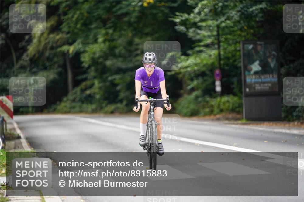 14.09.2025 - Stadtparktriathlon Michael Burmester http://msf.ph/oto/8915883 14.09.2025 13:08:03 Radfahren 1339 meine-sportfotos.de