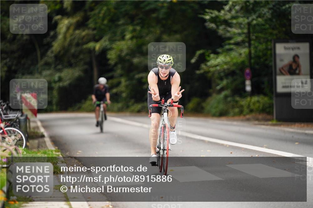 14.09.2025 - Stadtparktriathlon Michael Burmester http://msf.ph/oto/8915886 14.09.2025 13:08:14 Radfahren 1322, 1469 meine-sportfotos.de