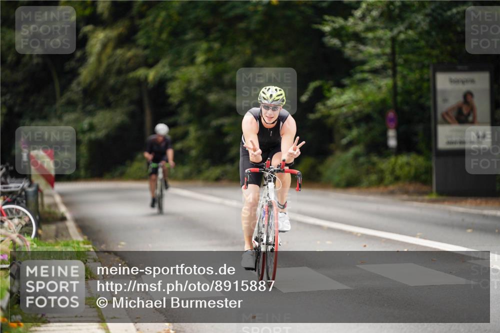 14.09.2025 - Stadtparktriathlon Michael Burmester http://msf.ph/oto/8915887 14.09.2025 13:08:14 Radfahren 1322, 1469 meine-sportfotos.de