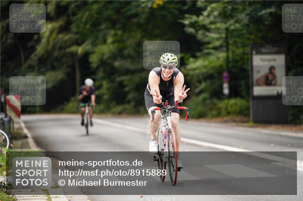 14.09.2025 - Stadtparktriathlon Michael Burmester http://msf.ph/oto/8915889 14.09.2025 13:08:14 Radfahren 1322, 1469 meine-sportfotos.de