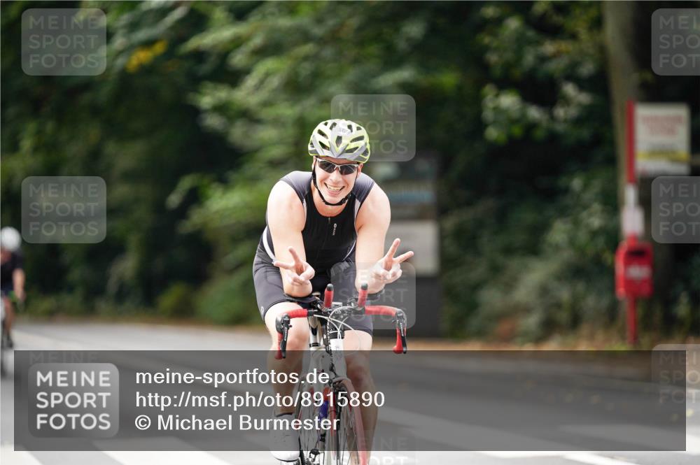 14.09.2025 - Stadtparktriathlon Michael Burmester http://msf.ph/oto/8915890 14.09.2025 13:08:15 Radfahren 1322, 1469 meine-sportfotos.de