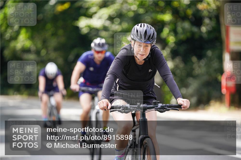 14.09.2025 - Stadtparktriathlon Michael Burmester http://msf.ph/oto/8915898 14.09.2025 13:09:06 Radfahren 1325, 1329, 1427, 1460, 1462, 1507, 1517 meine-sportfotos.de
