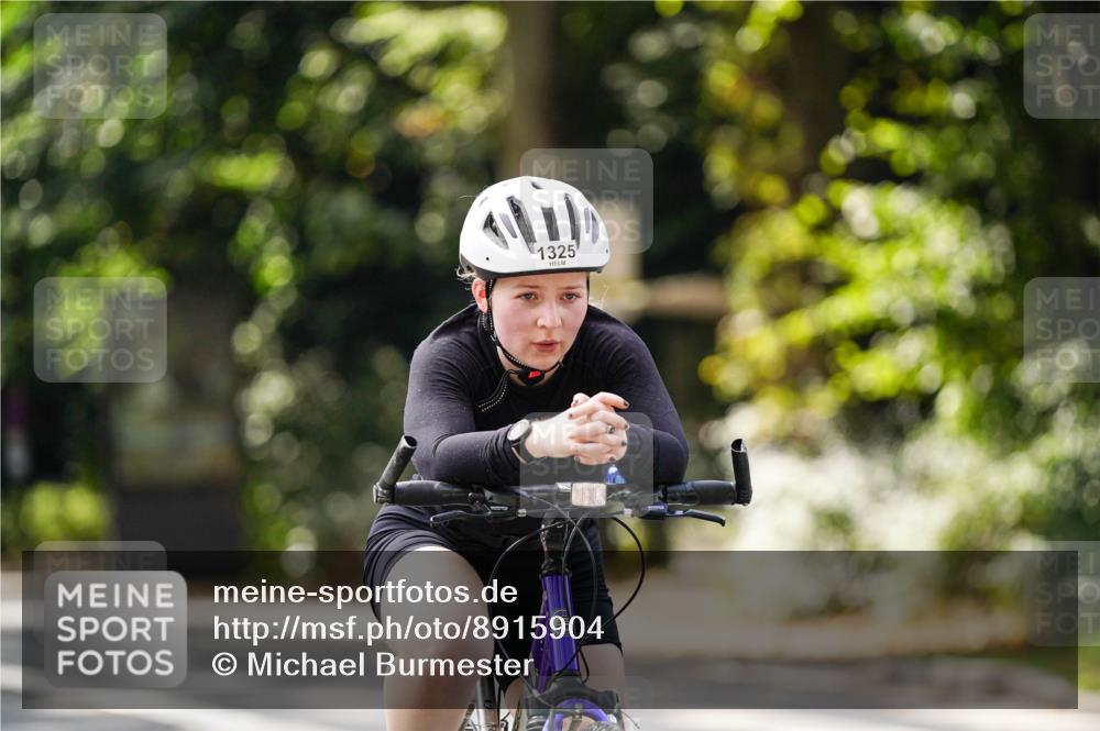 14.09.2025 - Stadtparktriathlon Michael Burmester http://msf.ph/oto/8915904 14.09.2025 13:09:12 Radfahren 1325, 1329, 1410, 1427, 1448, 1517 meine-sportfotos.de