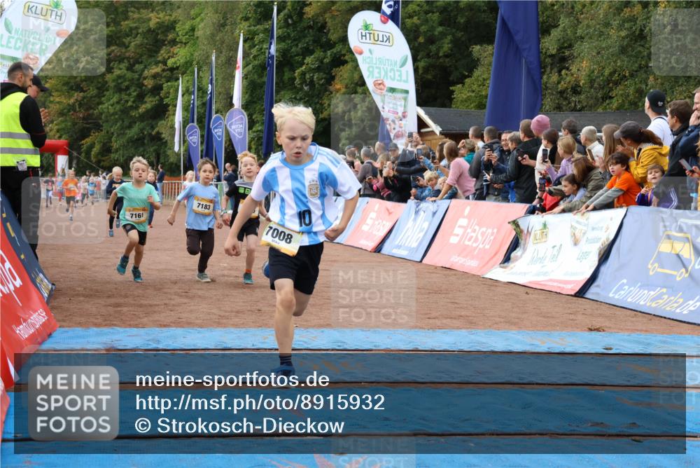 14.09.2025 - Airport Race Strokosch-Dieckow http://msf.ph/oto/8915932 14.09.2025 11:20:29 Ziel 7161, 7183, 7008 meine-sportfotos.de