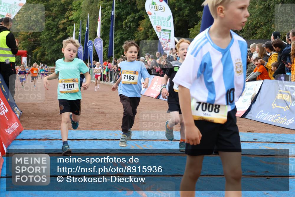 14.09.2025 - Airport Race Strokosch-Dieckow http://msf.ph/oto/8915936 14.09.2025 11:20:30 Ziel 7161, 7183, 7008 meine-sportfotos.de