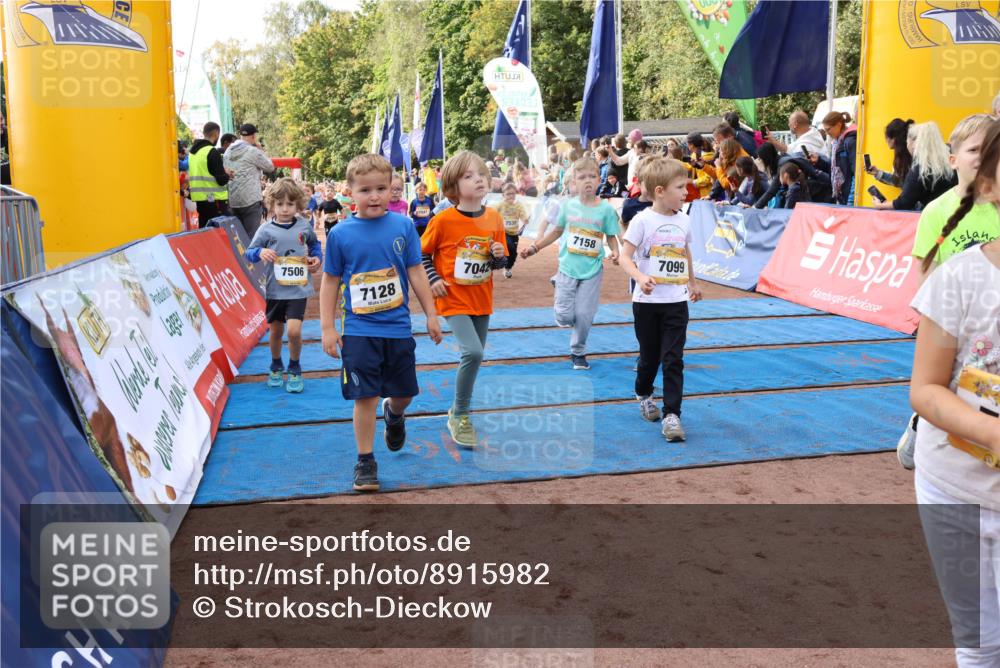 14.09.2025 - Airport Race Strokosch-Dieckow http://msf.ph/oto/8915982 14.09.2025 11:20:54 Ziel 7506, 7128, 7042, 7539, 7158, 7099 meine-sportfotos.de