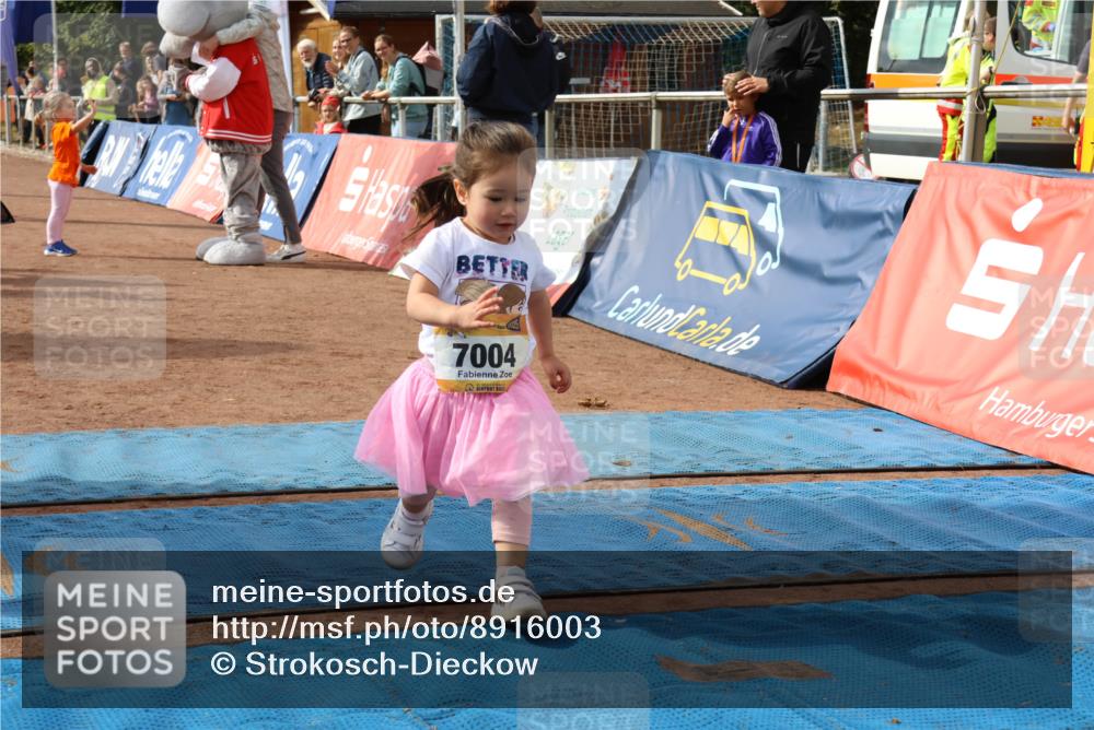14.09.2025 - Airport Race Strokosch-Dieckow http://msf.ph/oto/8916003 14.09.2025 11:22:53 Ziel 2025, 7004 meine-sportfotos.de