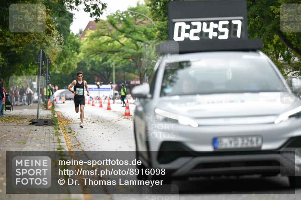 21.09.2025 - PSD Bank Halbmarathon Dr. Thomas Lammeyer http://msf.ph/oto/8916098 21.09.2025 10:24:34 Laufen 4011, 0, 24, 57, 2260 meine-sportfotos.de