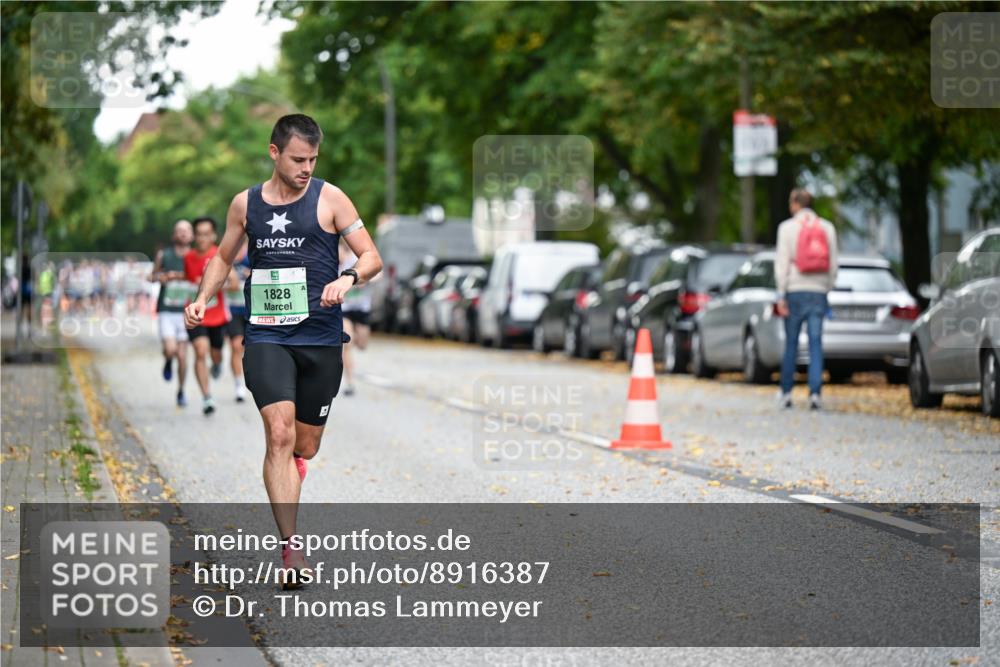 21.09.2025 - PSD Bank Halbmarathon Dr. Thomas Lammeyer http://msf.ph/oto/8916387 21.09.2025 10:28:46 Laufen 1828 meine-sportfotos.de