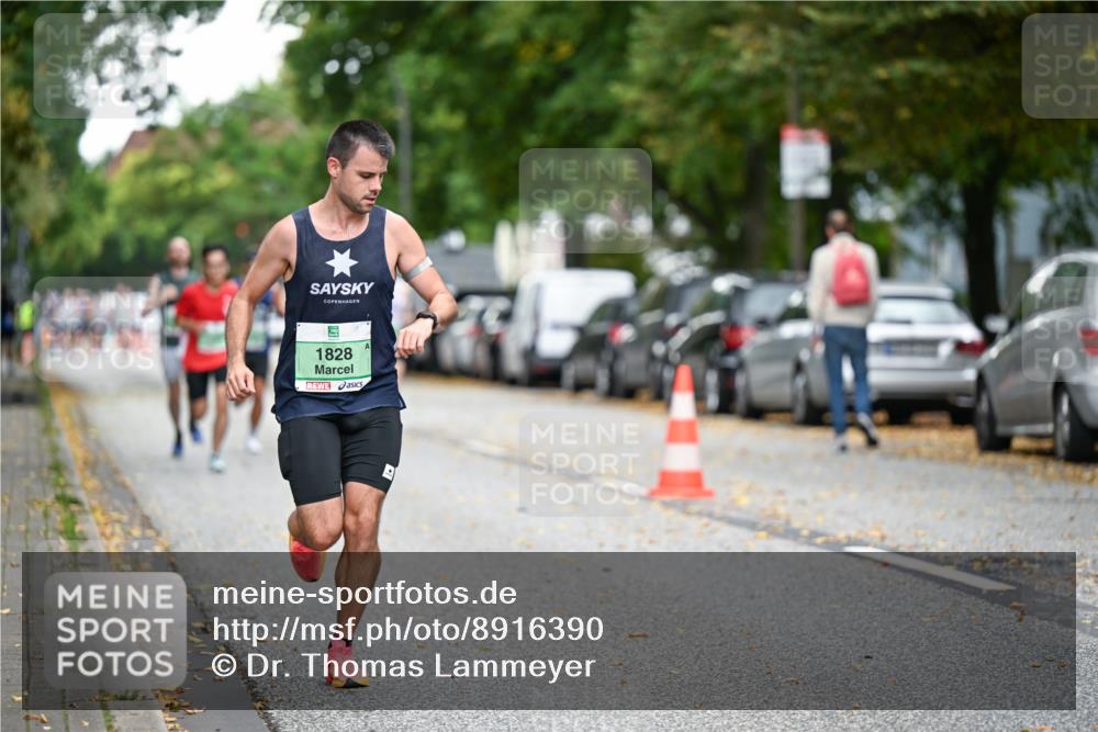 21.09.2025 - PSD Bank Halbmarathon Dr. Thomas Lammeyer http://msf.ph/oto/8916390 21.09.2025 10:28:47 Laufen 1828 meine-sportfotos.de