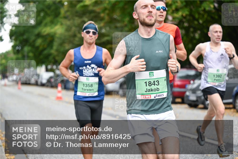 21.09.2025 - PSD Bank Halbmarathon Dr. Thomas Lammeyer http://msf.ph/oto/8916425 21.09.2025 10:28:54 Laufen 1358, 1843, 1392 meine-sportfotos.de