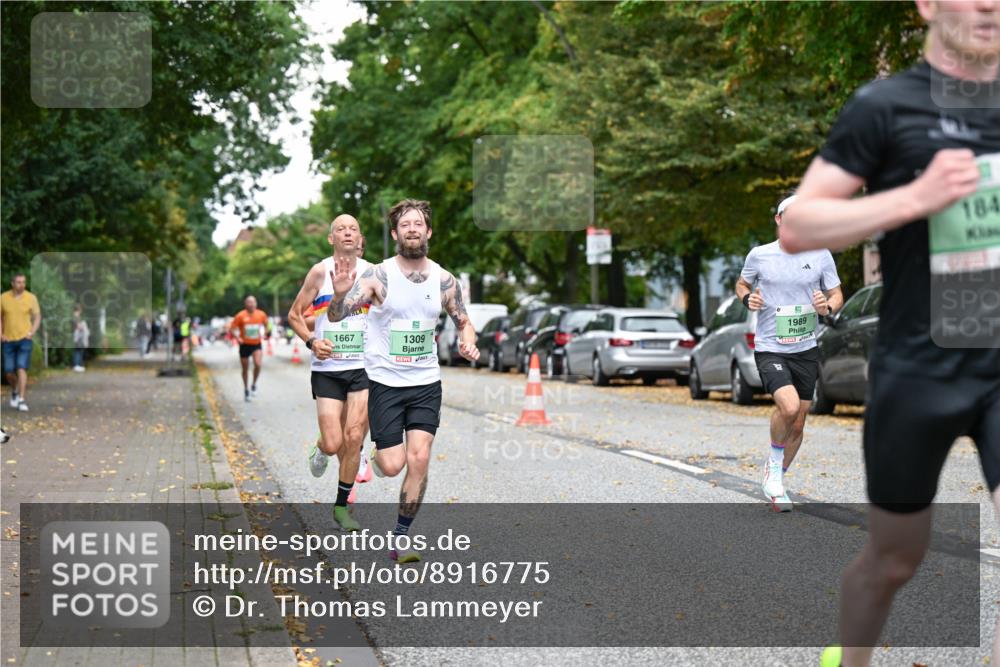 21.09.2025 - PSD Bank Halbmarathon Dr. Thomas Lammeyer http://msf.ph/oto/8916775 21.09.2025 10:30:56 Laufen 1667, 1309, 1989, 184 meine-sportfotos.de