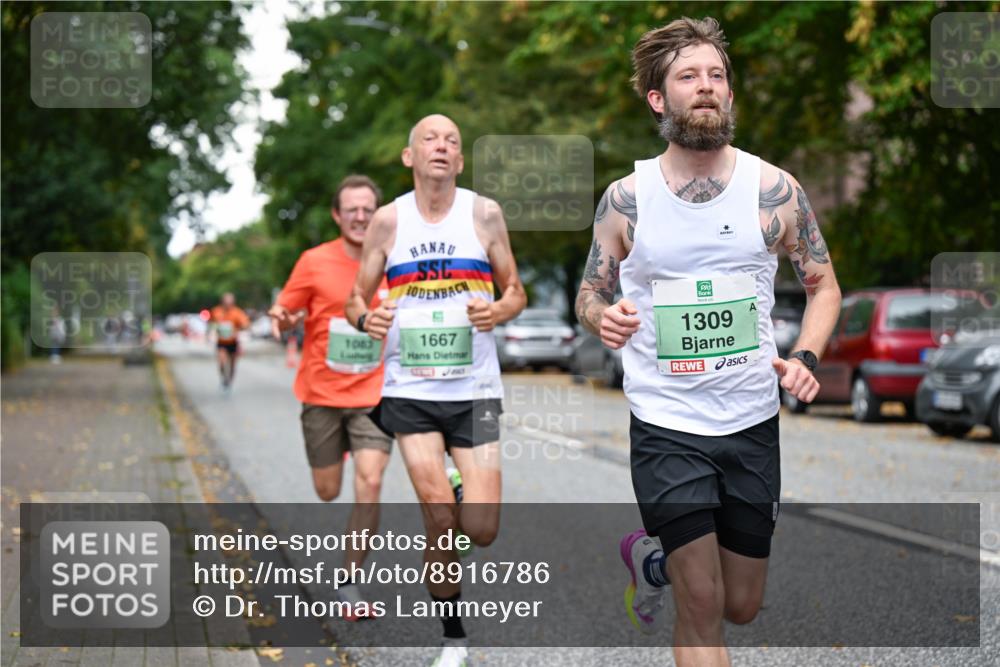 21.09.2025 - PSD Bank Halbmarathon Dr. Thomas Lammeyer http://msf.ph/oto/8916786 21.09.2025 10:30:58 Laufen 1083, 1667, 1309 meine-sportfotos.de