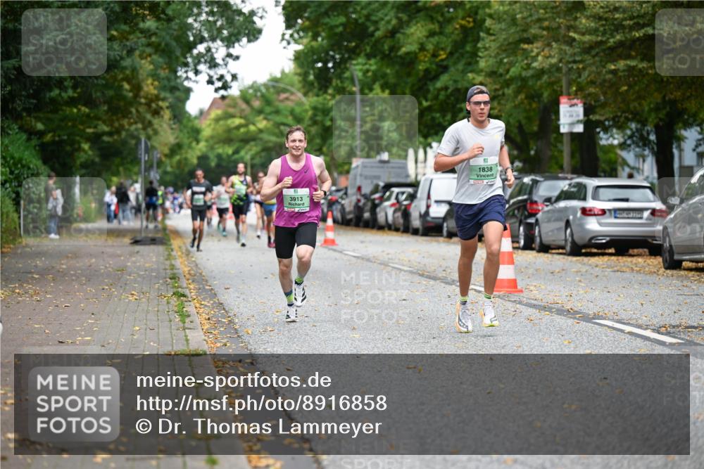 21.09.2025 - PSD Bank Halbmarathon Dr. Thomas Lammeyer http://msf.ph/oto/8916858 21.09.2025 10:31:32 Laufen 3913, 1838 meine-sportfotos.de