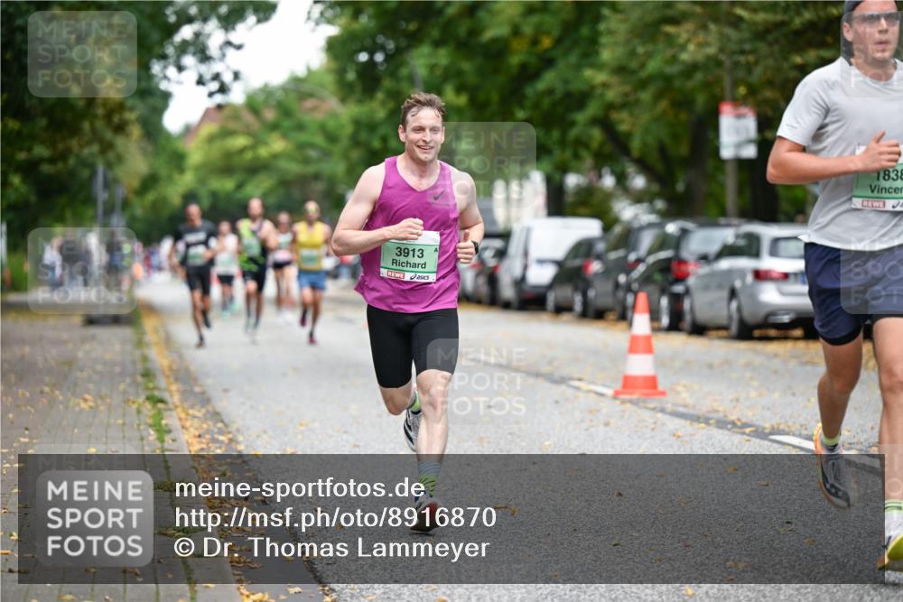 21.09.2025 - PSD Bank Halbmarathon Dr. Thomas Lammeyer http://msf.ph/oto/8916870 21.09.2025 10:31:34 Laufen 3913, 1838 meine-sportfotos.de