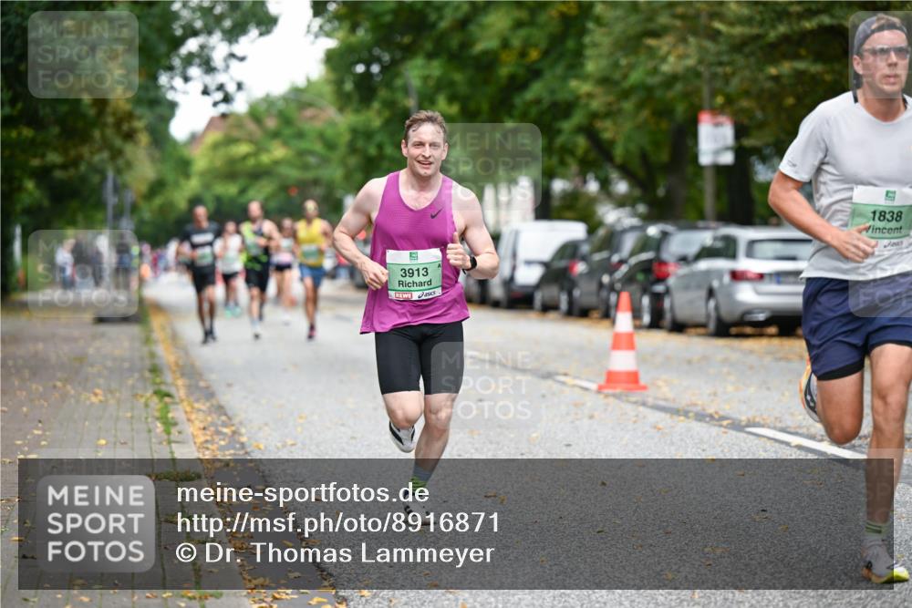21.09.2025 - PSD Bank Halbmarathon Dr. Thomas Lammeyer http://msf.ph/oto/8916871 21.09.2025 10:31:34 Laufen 3913, 1838 meine-sportfotos.de