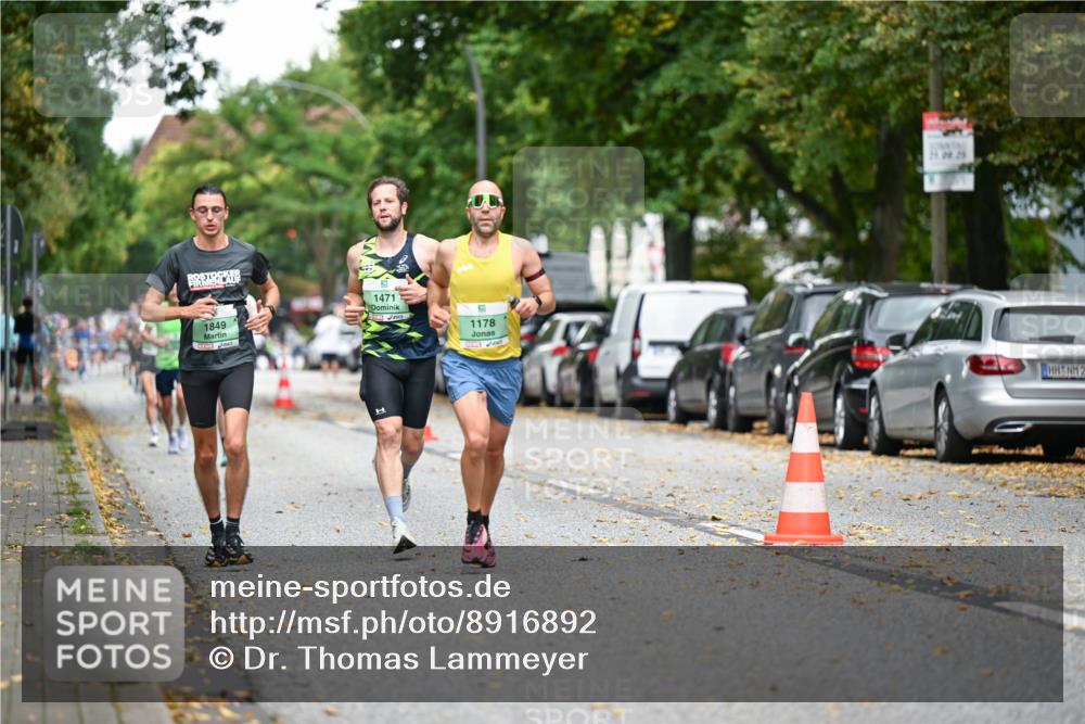 21.09.2025 - PSD Bank Halbmarathon Dr. Thomas Lammeyer http://msf.ph/oto/8916892 21.09.2025 10:31:38 Laufen 1849, 1471, 1178, 225 meine-sportfotos.de
