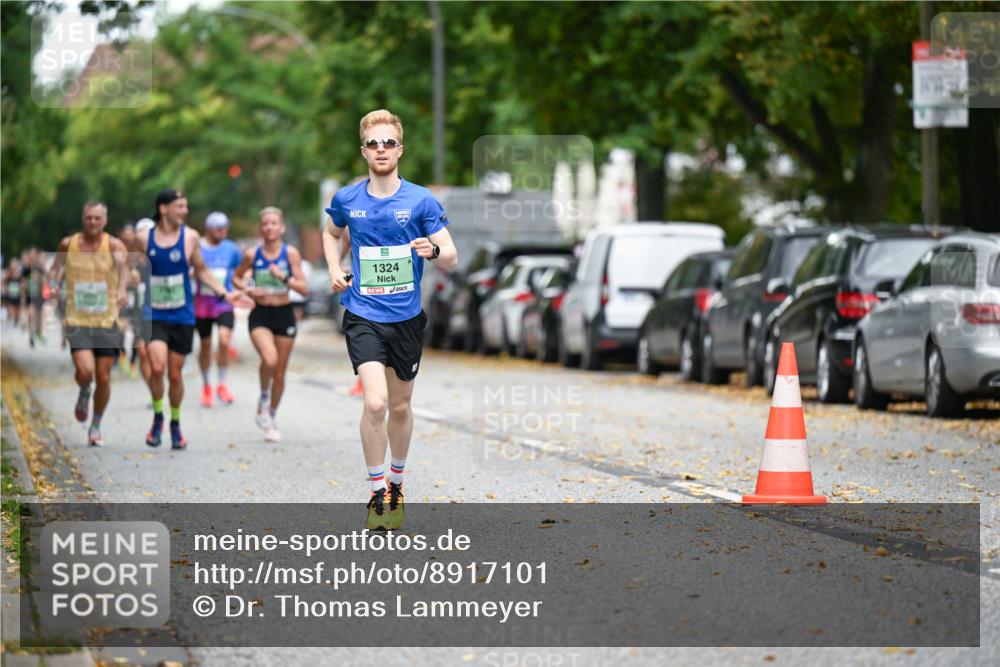 21.09.2025 - PSD Bank Halbmarathon Dr. Thomas Lammeyer http://msf.ph/oto/8917101 21.09.2025 10:32:30 Laufen 1324 meine-sportfotos.de