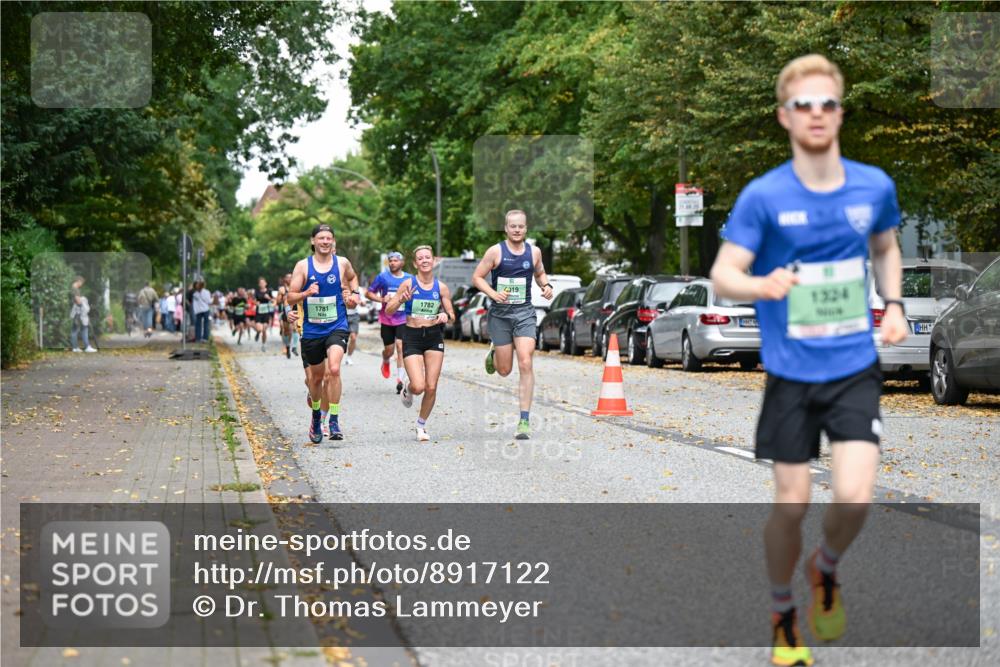 21.09.2025 - PSD Bank Halbmarathon Dr. Thomas Lammeyer http://msf.ph/oto/8917122 21.09.2025 10:32:34 Laufen 1781, 1782, 019, 1324 meine-sportfotos.de