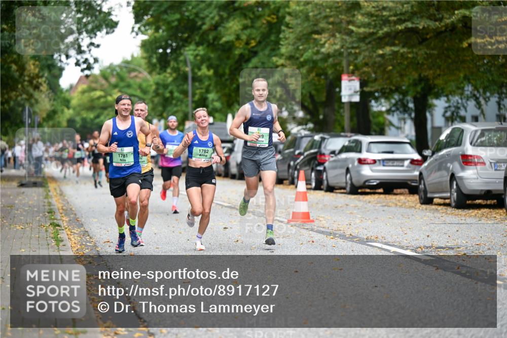 21.09.2025 - PSD Bank Halbmarathon Dr. Thomas Lammeyer http://msf.ph/oto/8917127 21.09.2025 10:32:35 Laufen 1781, 1782, 9 meine-sportfotos.de