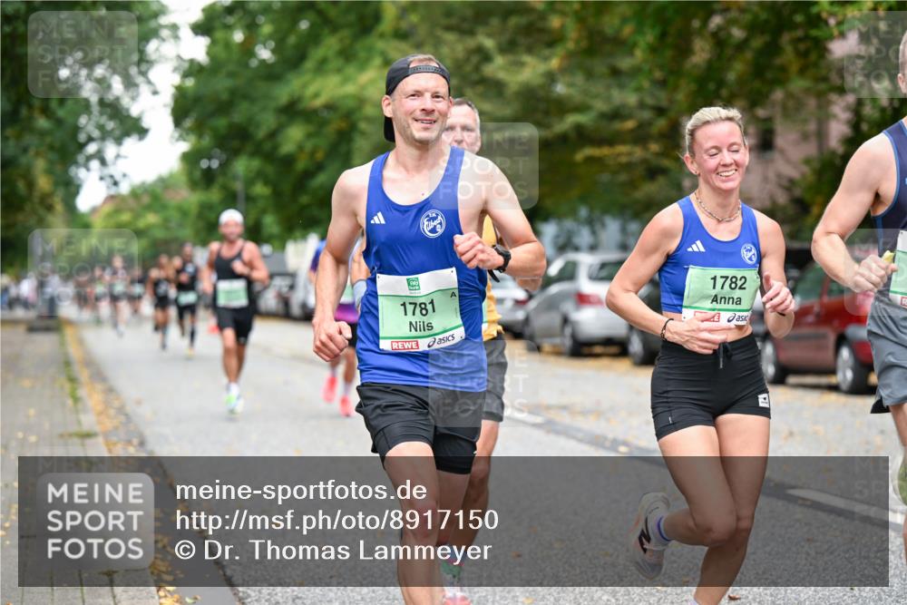 21.09.2025 - PSD Bank Halbmarathon Dr. Thomas Lammeyer http://msf.ph/oto/8917150 21.09.2025 10:32:38 Laufen 1781, 1782 meine-sportfotos.de