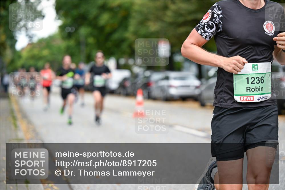 21.09.2025 - PSD Bank Halbmarathon Dr. Thomas Lammeyer http://msf.ph/oto/8917205 21.09.2025 10:32:50 Laufen 1910, 1236 meine-sportfotos.de