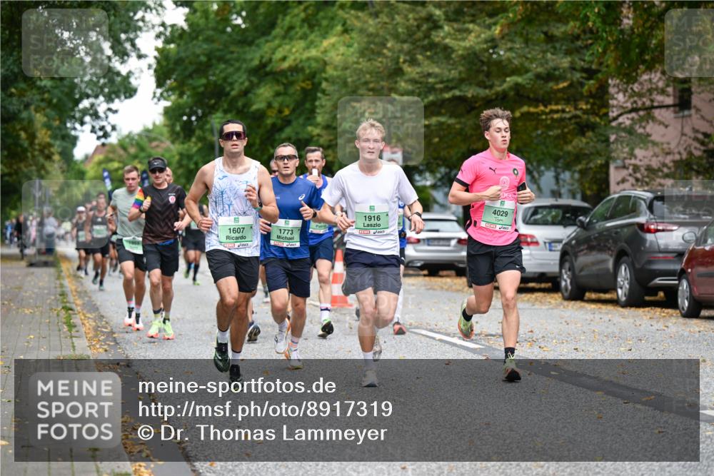 21.09.2025 - PSD Bank Halbmarathon Dr. Thomas Lammeyer http://msf.ph/oto/8917319 21.09.2025 10:33:11 Laufen 1953, 1607, 1773, 5, 1916, 4029 meine-sportfotos.de